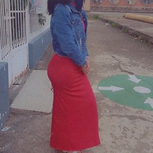 Size: small but can also fit as a medium and large